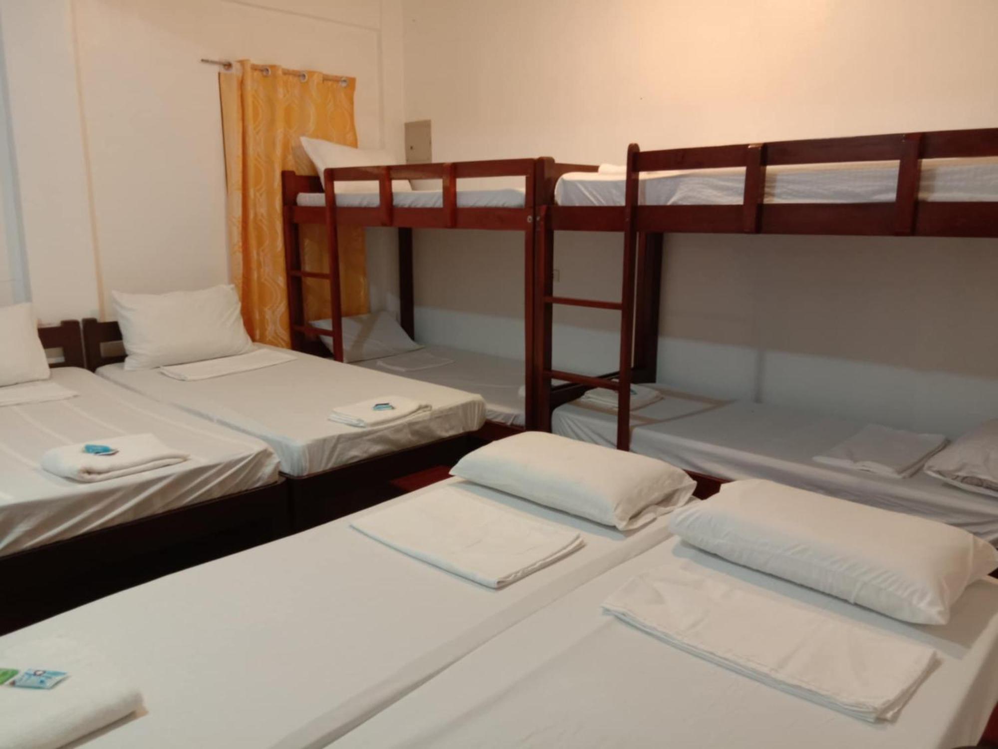 Jcv Rooms ซูริเกา ภายนอก รูปภาพ