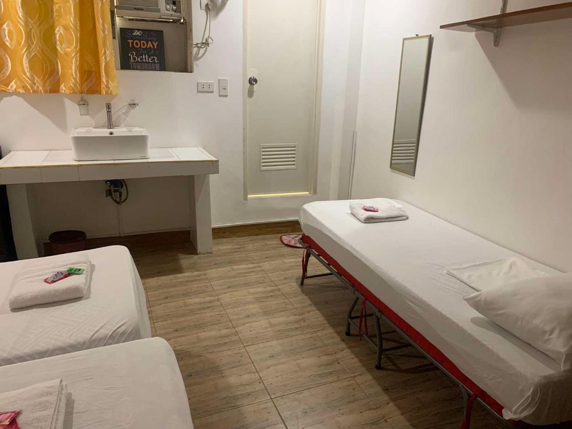 Jcv Rooms ซูริเกา ภายนอก รูปภาพ